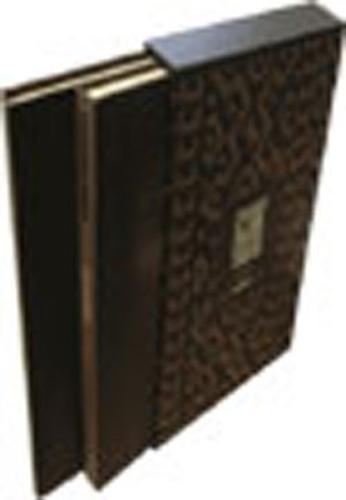 Uzaktaki Yakın Yakındaki Uzak (Ciltli)